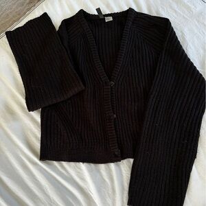 H&M cardigan size medium